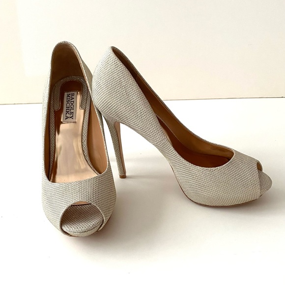 Badgley Mischka Drama Platform Peep Toe Pump in Platino Metallic Mesh - Picture 4 of 6